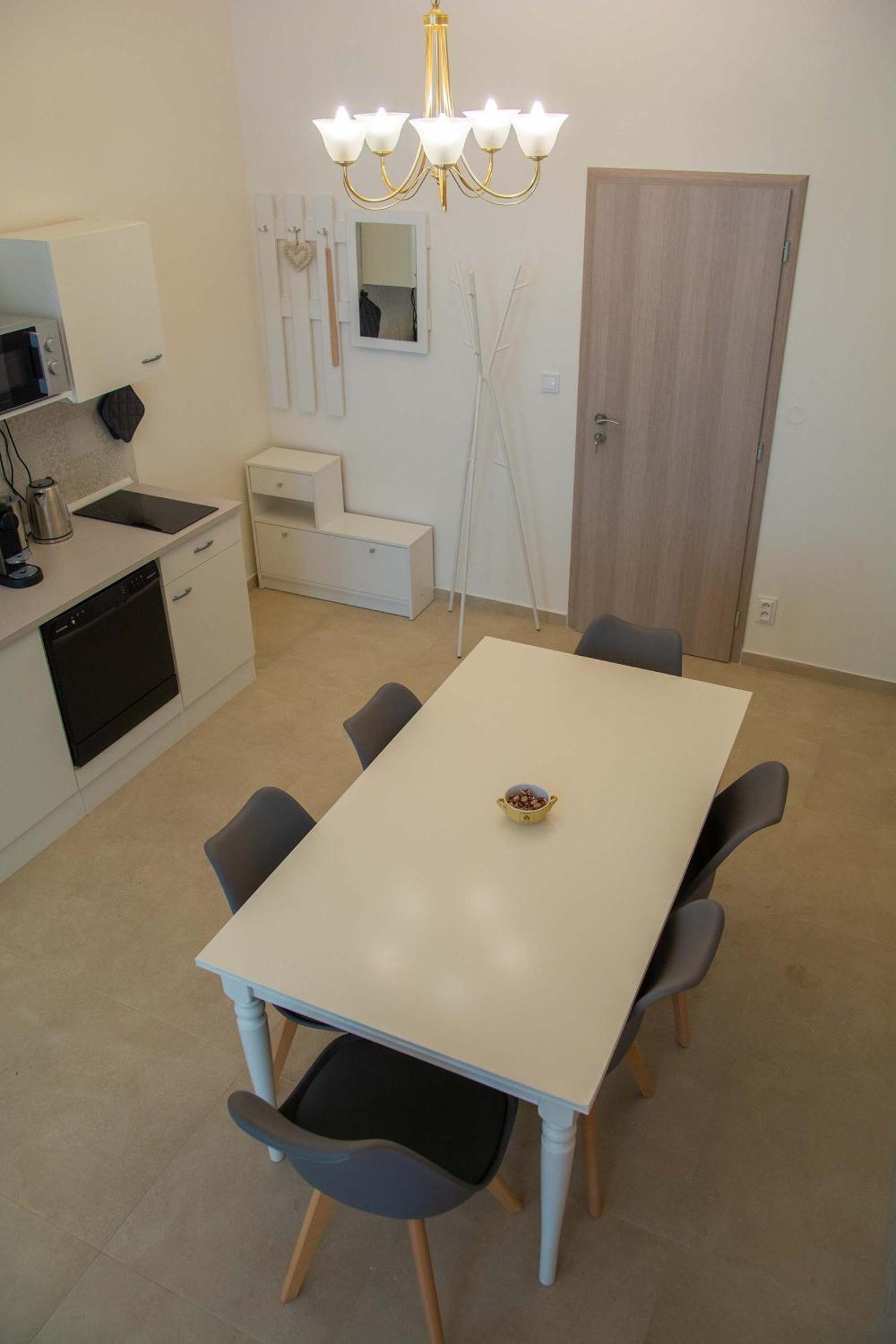City Centre Apartment With Parking Praga Esterno foto